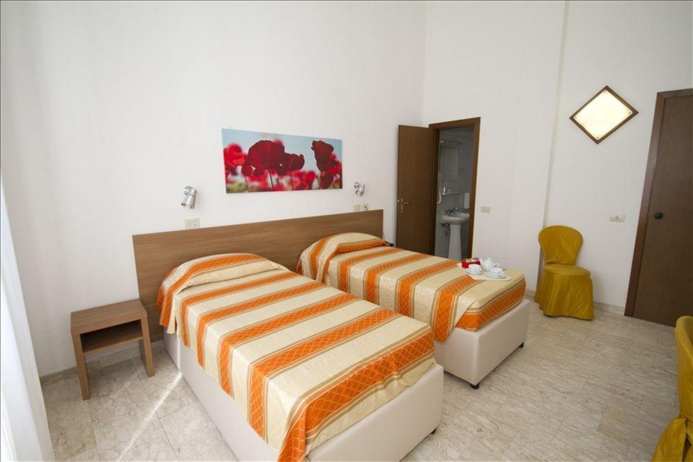 וירג'יו Hotel Derna מראה חיצוני תמונה